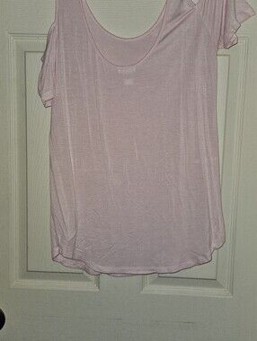 Women's Scoop Neck Short Sleeve Tee - Light Pink